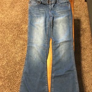 Maurice’s Flare Jeans size (7/8 regular)